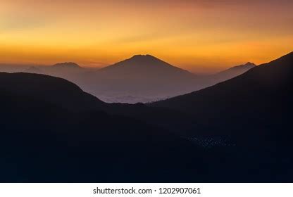 Beautiful Sunrise Sikunir Hill Stock Photo 1202907061 | Shutterstock