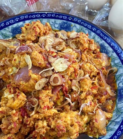 Telur Goreng Hancur Pedas Bella Short