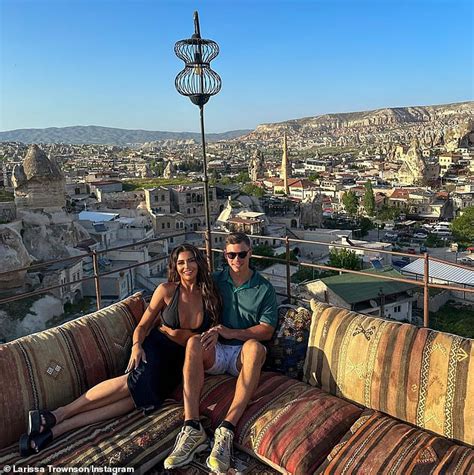 Too Hot To Handle S Larissa Trownson Debuts New Boyfriend In Turkey Daily Mail Online