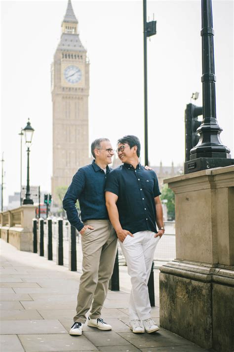 Where is the Most Popular Spot in the World to Take a Selfie