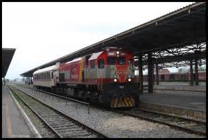 2620 016 Steht Am 21 5 2017 Mit Einem Personenzug Im Bahnhof Fuhse