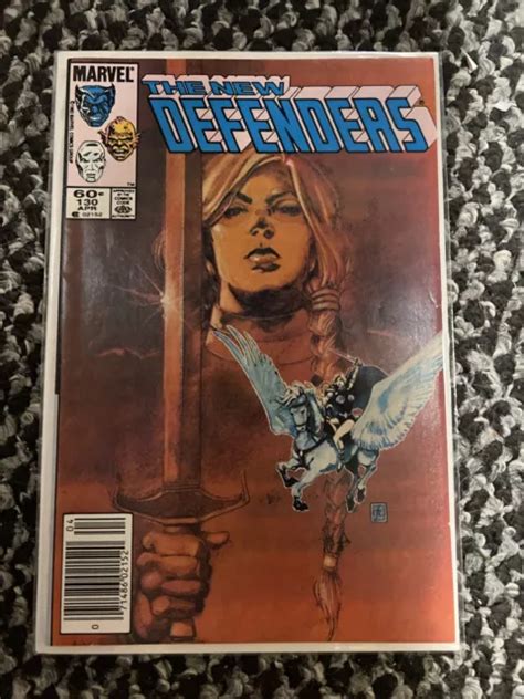 The New Defenders Marvel Comics Valkyrie Couverture Chaude