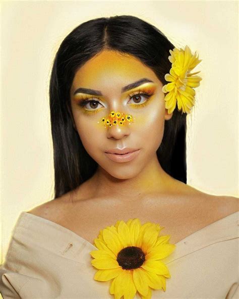 15 Cute Halloween Makeup Looks To Try In 2019 Fancy Makeup Flower