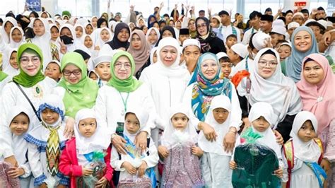 Jamaah Nu Dan Muslimat Berbondong Ke Gbk Khofifah Minta Maaf Jika Lalu