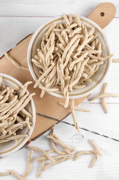 Premium Photo Whole Grain Wheat Raw Apulian Pasta Called Pizzarieddi