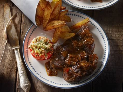 Stoofvlees Met Frieten En Gevulde Tomaatjes Boodschappen