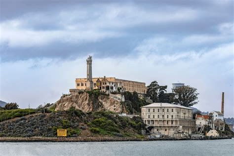 8,456 Alcatraz Prison Images, Stock Photos, 3D objects, & Vectors | Shutterstock