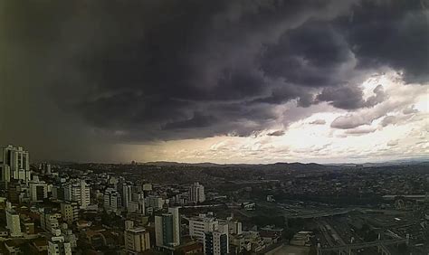 Forma O De Chuva Forte Em Belo Horizonte Mg Na Tarde Desta Sexta