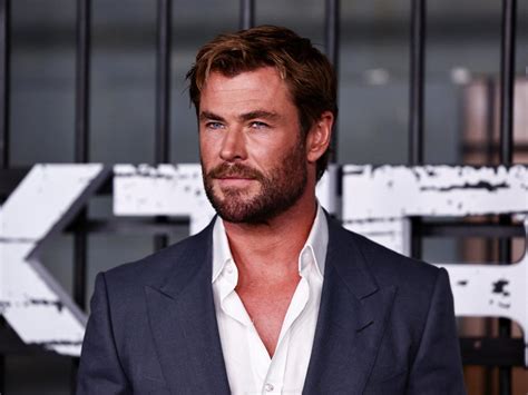 At 40, Chris Hemsworth has a new longevity workout routine — adding ...