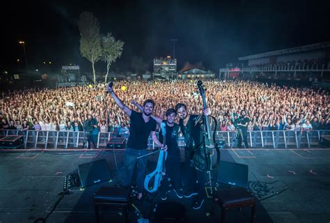 2CELLOS CELLOVERSE WORLD TOUR 2016 - BLACKOUT