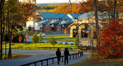 8 Skidmore Traditions To Get You In The Fall Spirit