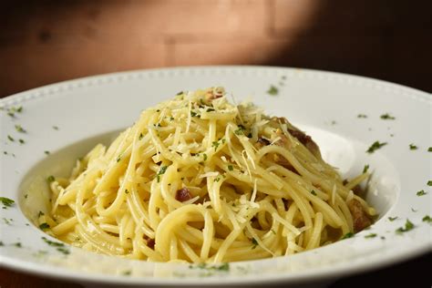 Dia Do Carbonara Aprenda A Preparar O Prato Mais T Pico Da Tradi O