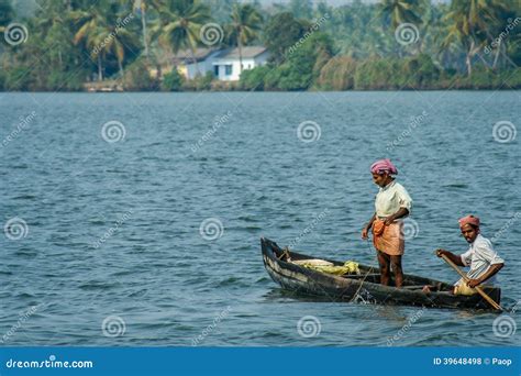 Pescadores De Kerala Foto De Archivo Editorial Imagen De Tradicional