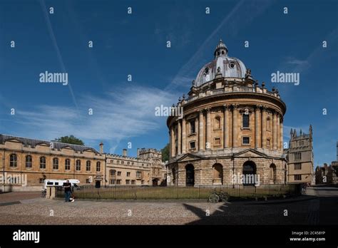 Bodleian Library And Radcliffe Camera Oxford Stock Photo Alamy