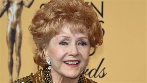 Debbie Reynolds Dies At 84 One Day After The Death Of Daughter Carrie