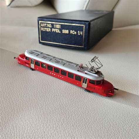 Märklin Roter Pfeil SBB RCe 2 4 Art No 11001 Kaufen auf Ricardo