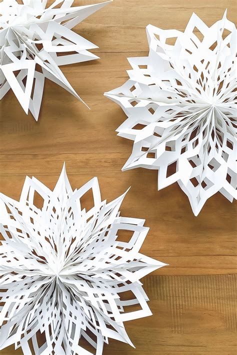 3D Paper Snowflakes: 6 Templates & Video Tutorial Paper Snowflake ...