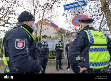 Hamburg Germany 24th Feb 2022 Police Officers And A Security Guard