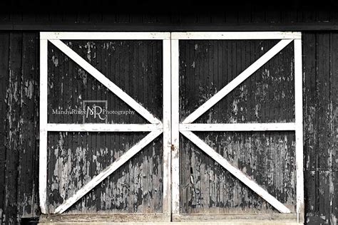 Kate Black Vintage Backdrop Barn Door For Photography