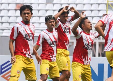 Semen Padang Fc Misi Poin Di Sisa Tiga Pertandingan Putaran Pertama