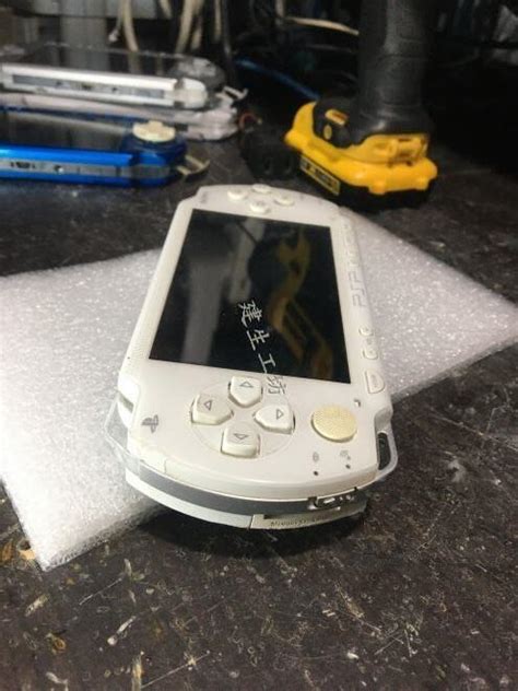 高雄 小港區 桂林 2手 Sony 索尼 Psp 1000 單主機 掌上型 遊戲主機 未改機 7成新 白色系 出 露天市集 全