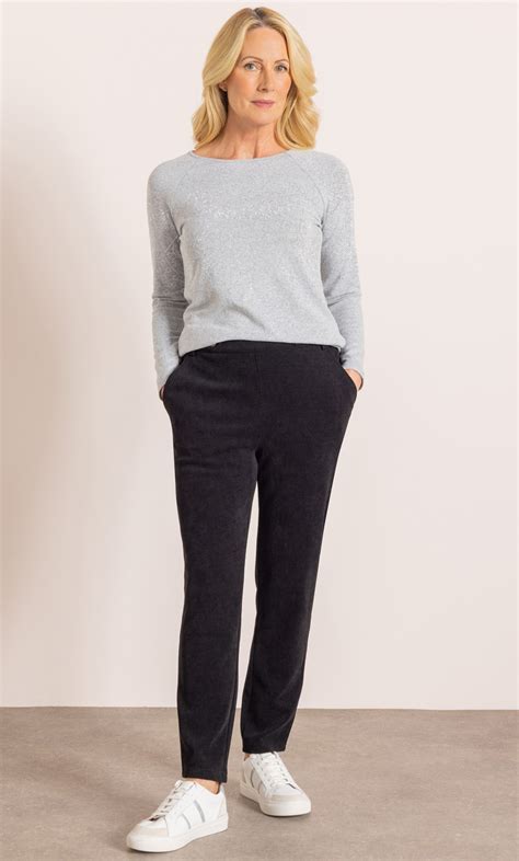 Anna Rose Slim Leg Velour Cord Trousers In Black Klass