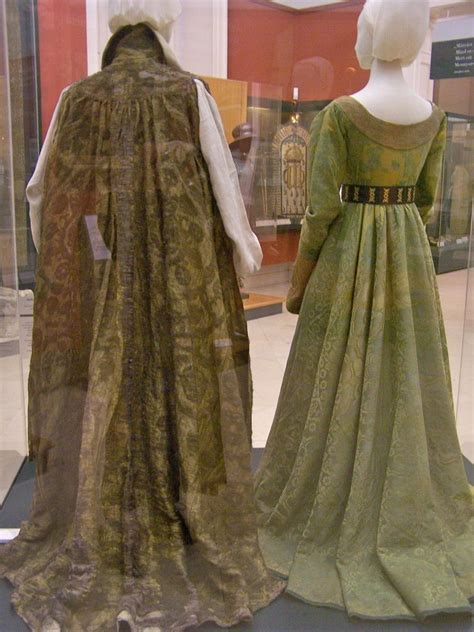 Mary Of Burgundys Gown Full Length Back 15th Century Clothing