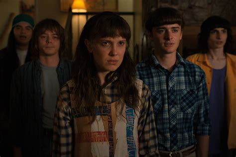 Stranger Things Fotos da 4ª temporada apontam tramas e novos