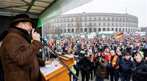 Tausende Landwirte bei Demo in Nürnberg