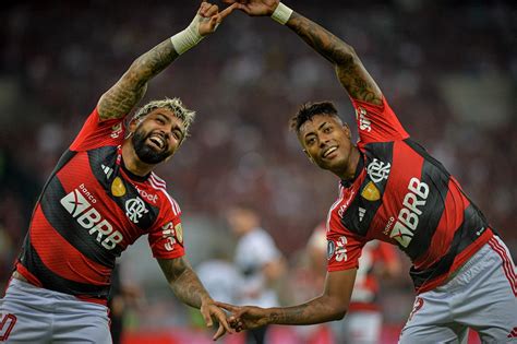 Zico Gabigol Conhe A Os Maiores Artilheiros Da Hist Ria Do Brasileir O