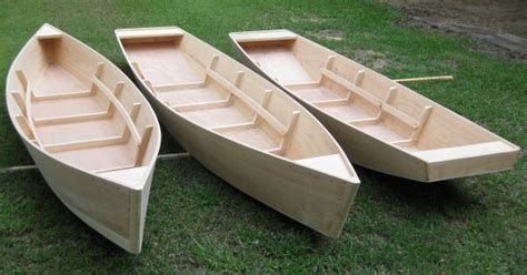 Hug Building A Jon Boat From Plywood Building Plywood Pontoons And Longtail Boat Engines Out Of