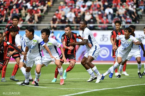 札幌、試合終盤のオウンゴールで劇的勝利！ 徳島は3戦連続ウノゼロで黒星 サッカーキング