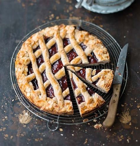 Tarta Linzer Prăjituri la birou Comandă la birou sau acasă