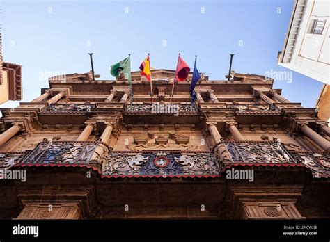 Bandera de navarra fotografías e imágenes de alta resolución Alamy