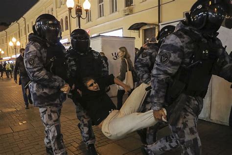 M S De Detenidos En Protestas En Rusia Contra La Movilizaci N