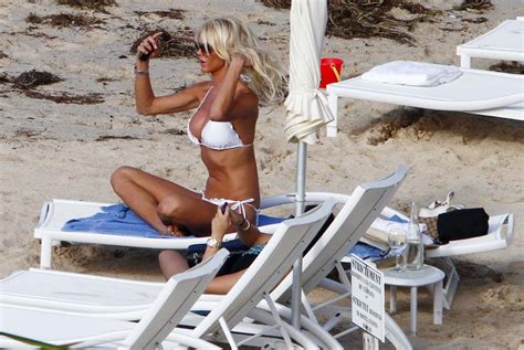 Victoria Silvstedt Looking Sexy And Show Great Body In Bikini On Beach Porn Pictures XXX Photos