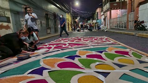 Galer A Color Y Tradici N Las Alfombras De Aserr N Que Engalanan La