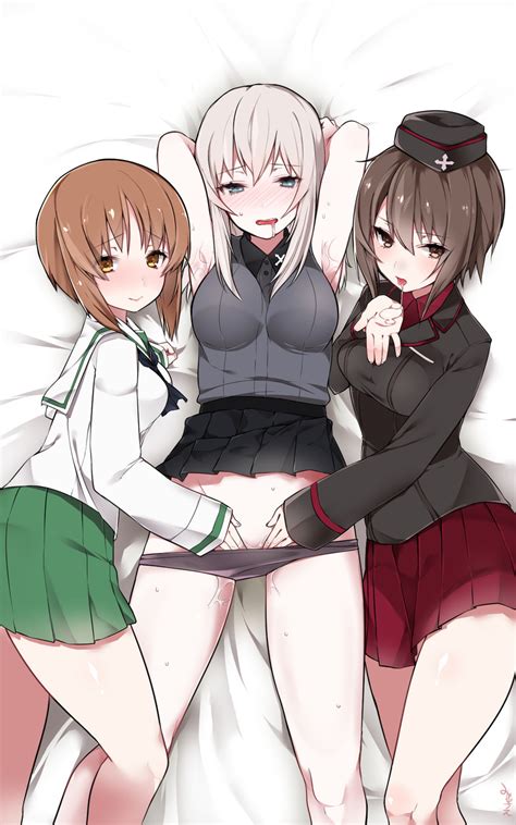 Nishizumi Miho Nishizumi Maho And Itsumi Erika Girls Und Panzer