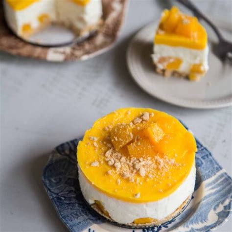 Easy No Bake Mango Mousse Cheesecake