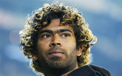 Top 15 Cricketers who set hairstyle trends