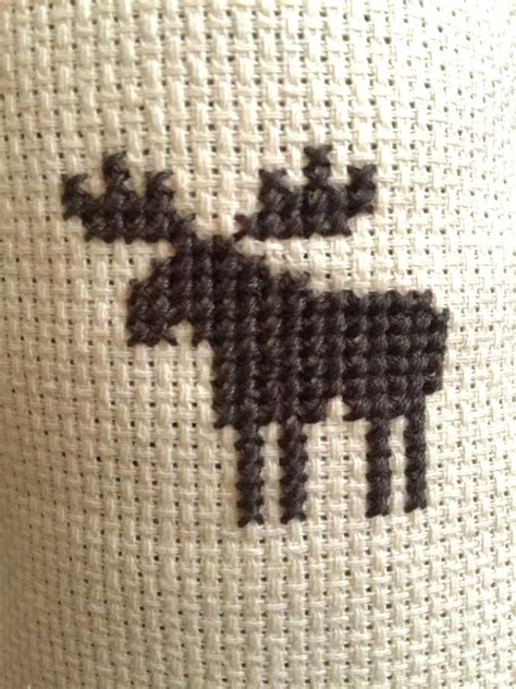 Simple Moose Cross Stitch Pattern