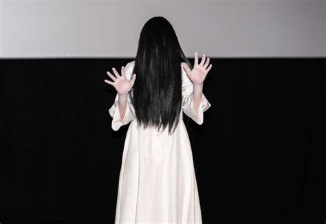 池田エライザから「呪っちゃダメ」と言われた貞子、カップル限定イベントにひとりで登場！｜最新の映画ニュースならmovie Walker Press