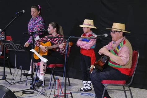 CON GRAN EXITO SE PRESENTO EL GRUPO FOLCLORICO ALTUE DE ANGOL EN LA