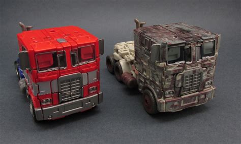 TFW's Age of Extinction Optimus Prime Rusty Version (Toys R Us Japan Exclusive) Gallery ...