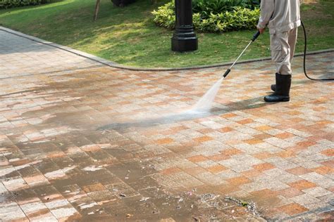 Cleaning Oil And Grease Stains From A Concrete Driveway Rpw Prowash