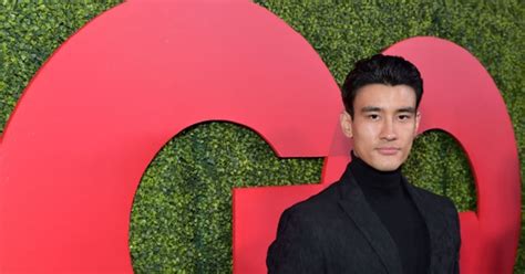 Grey s Anatomy le premier chirurgien gay se confie sur son rôle