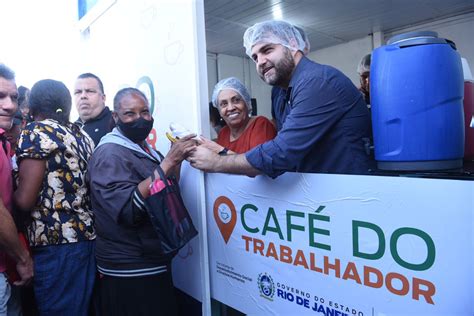 Wladimir Inaugura Caf Do Trabalhador No Bairro Custod Polis Campos