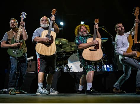 11 Legendary Photos From Tenacious Ds Bmo Harris Pavilion Show