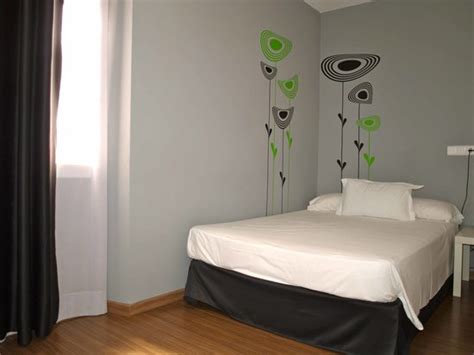 Hostal Nitzs Bcn Updated 2024 Prices Barcelona Catalonia