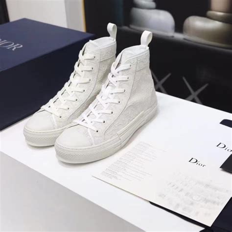 WHITE CHRISTIAN DIOR HIGH TOP SNEAKER - AlimorLuxury